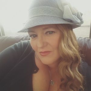 Meet your Posher, Cristelle